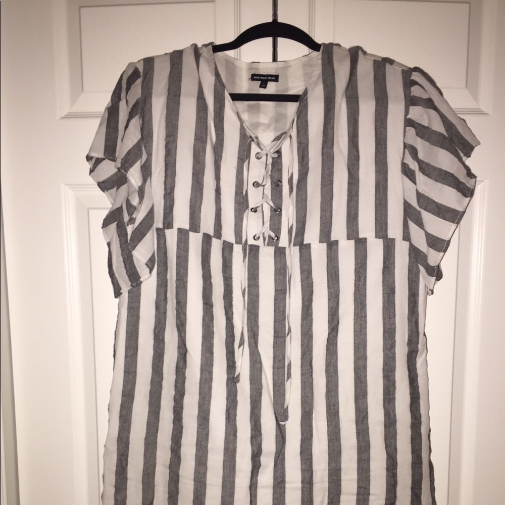 Striped dress with cute sleeves